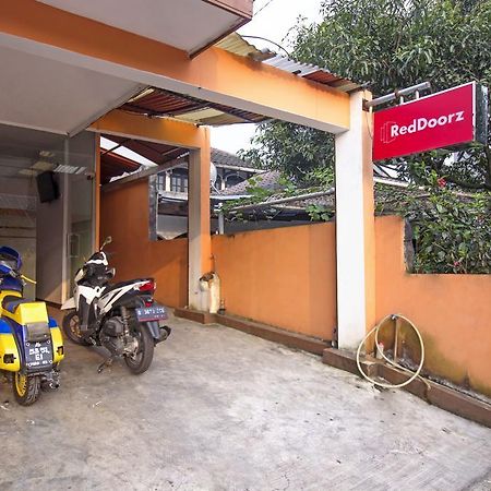 Reddoorz Syariah Near Btc Fashion Mall バンドゥン エクステリア 写真