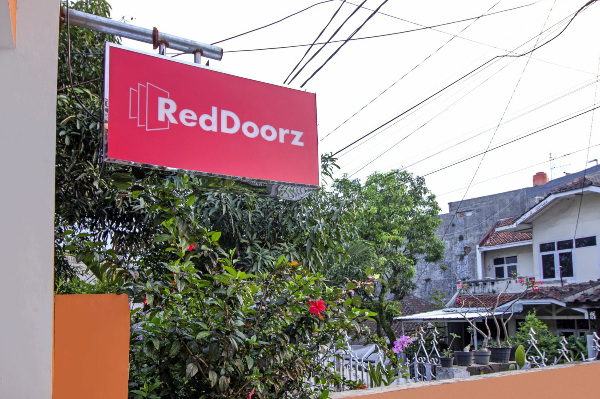 Reddoorz Syariah Near Btc Fashion Mall バンドゥン エクステリア 写真