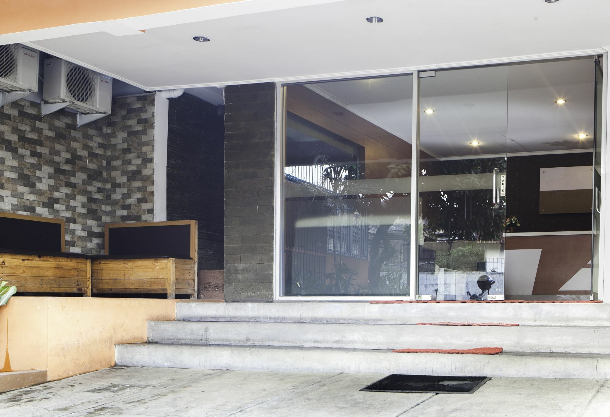 Reddoorz Syariah Near Btc Fashion Mall バンドゥン エクステリア 写真